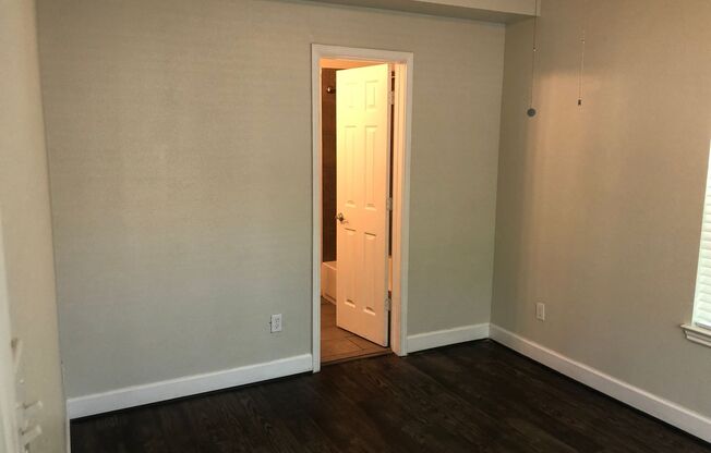 1 bed, 1 bath, $1,095, Unit Unit 101
