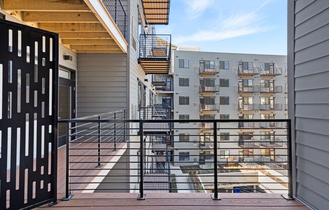 1 bed, 1 bath, 614 sqft, $2,310, Unit 512