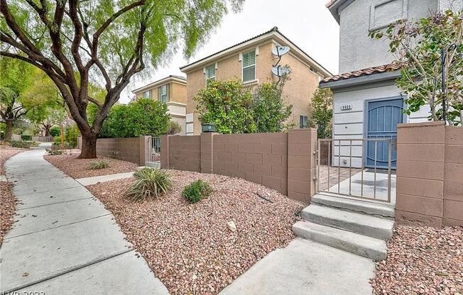 Fully furnished home for rent LAs Vegas Nevada.