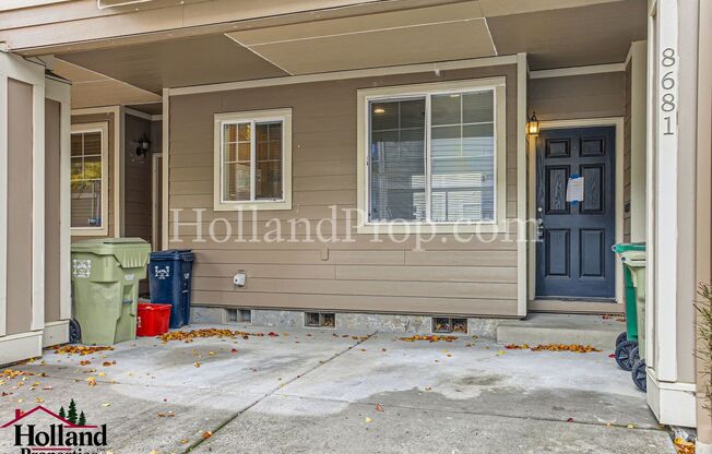 ** SPECIAL DISCOUNT on the first month's rent! ** Charming 3-Bedroom Condo in the Heart of Hillsboro!