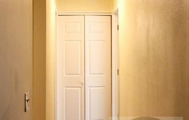1 bed, 1 bath, 725 sqft, $765, Unit 822/204
