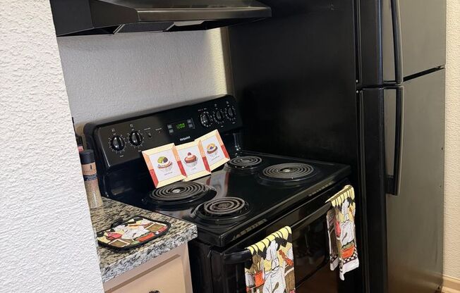 1 bed, 1 bath, 612 sqft, $895, Unit 906