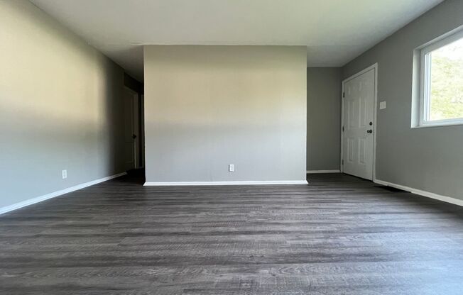 2 beds, 1 bath, 800 sqft, $1,050, Unit 407