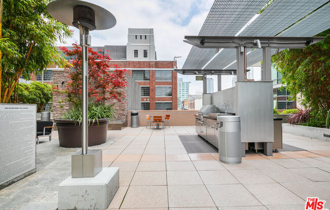 1 bed, 1 bath, 860 sqft, $3,200, Unit 407