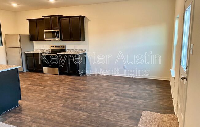 1335 AMY DR