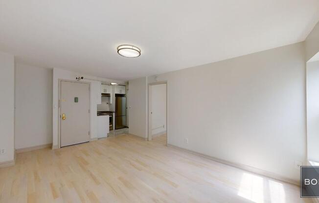 1 bed, 1 bath, $3,250, Unit 5R