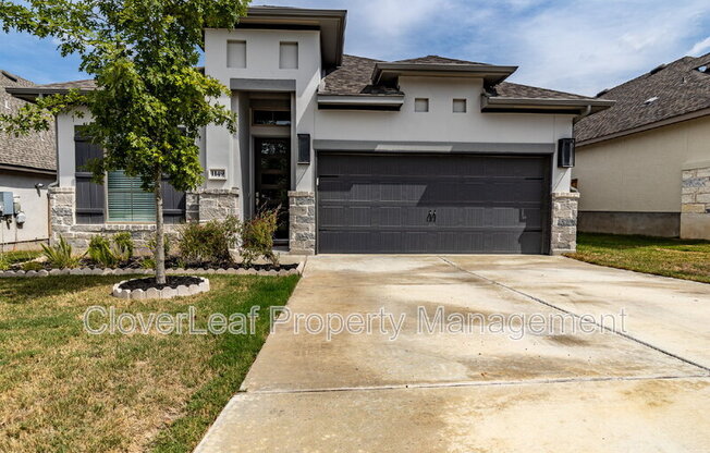 1149 CADOGAN SQUIRE