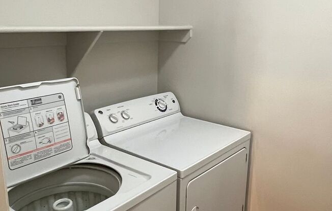 2 beds, 2 baths, $2,275, Unit # 5523