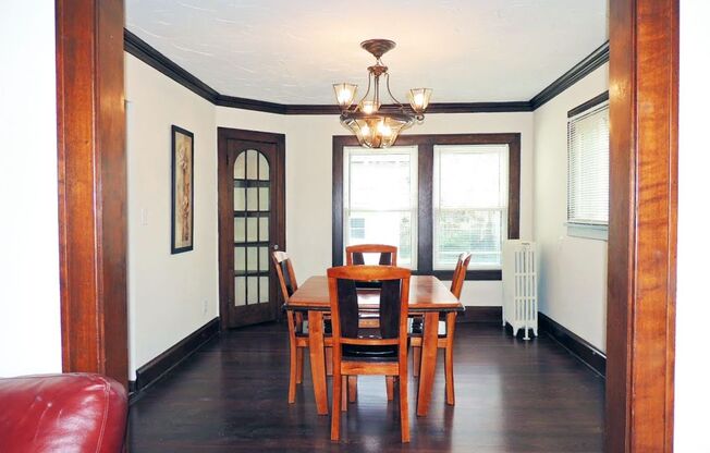 4 Bed - 1.5 Bath Colonial for Rent in Euclid!