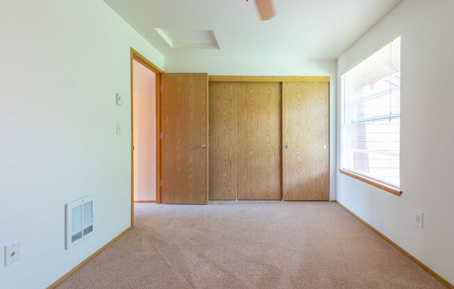 1 bed, 1 bath, 620 sqft, $1,440, Unit 65-303