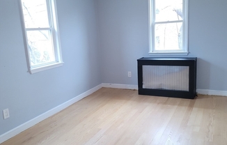 1 bed, 1 bath, 425 sqft, $1,900, Unit 3