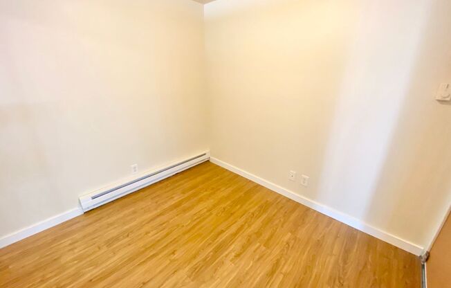 1 bed, 1 bath, 475 sqft, $1,395, Unit 105