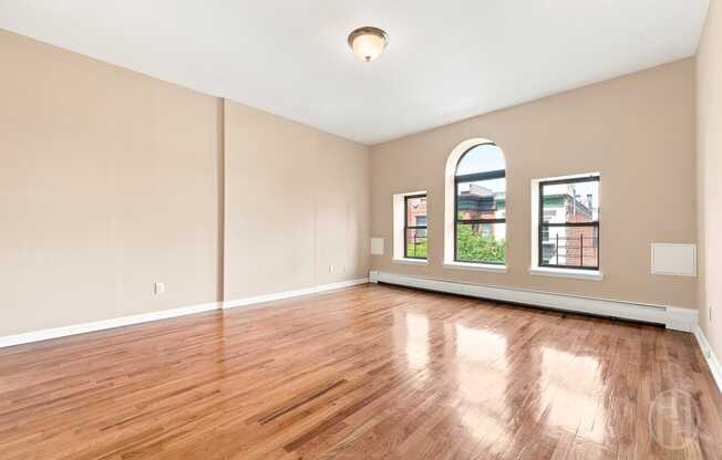 114 W 136 ST