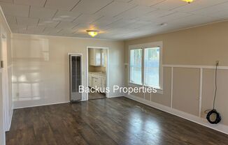 2 beds, 1 bath, 1,003 sqft, $2,600, Unit 136