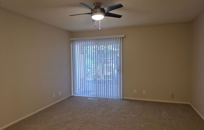 2 beds, 2 baths, $2,500, Unit 4369