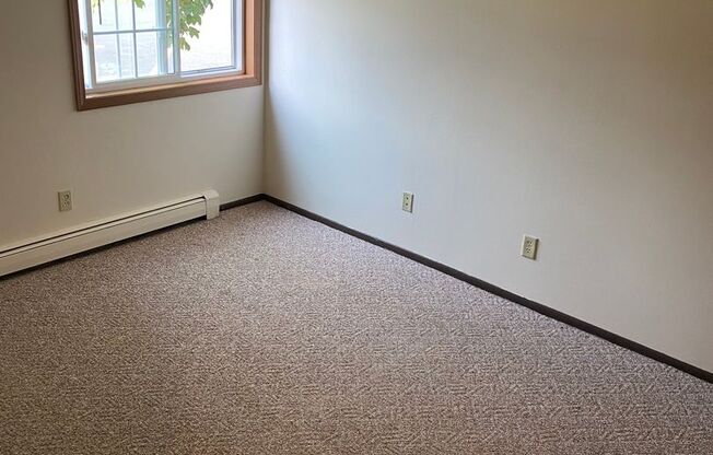 1 bed, 1 bath, 625 sqft, $949, Unit 8032 - 201