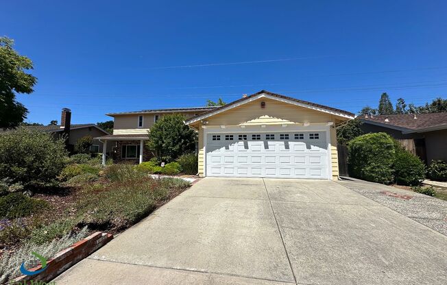 $7,495 5 Bed/4 Bath 2-Story Home in Coveted Sunnyvale Community w/ Air conditioning on 1/4 acre lot