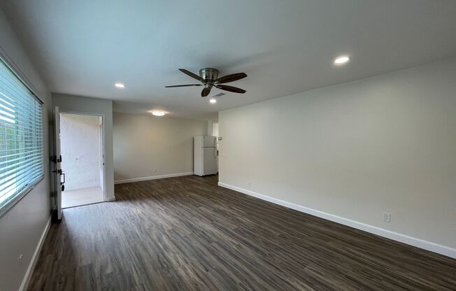 El Camino Grove Apartment Homes