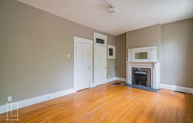 2 beds, 1 bath, $1,750, Unit 36 Hubbard Ave