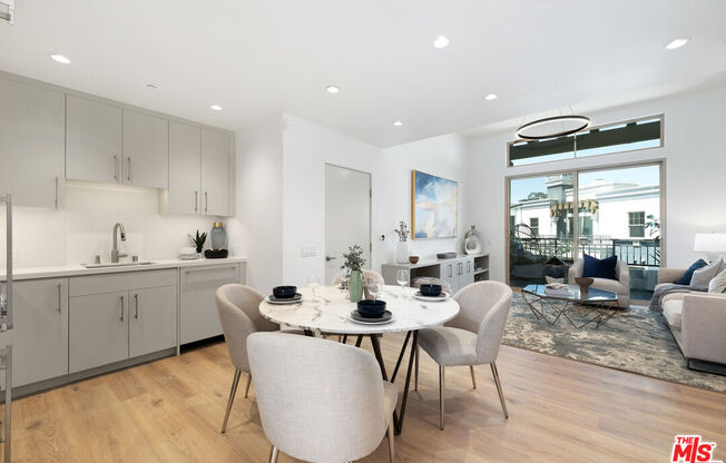1 bed, 1 bath, 720 sqft, $4,195, Unit 310