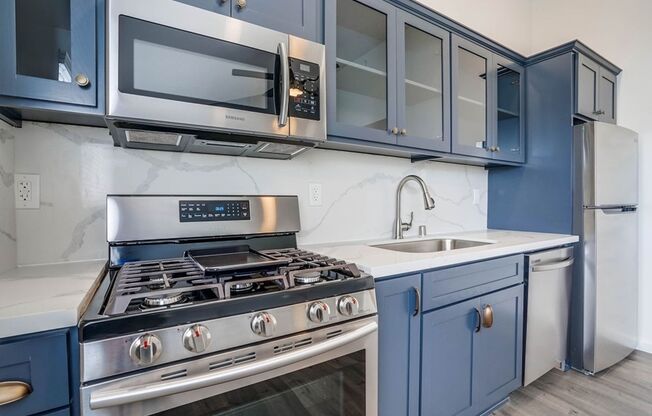 Studio, 1 bath, 370 sqft, $1,595, Unit #135
