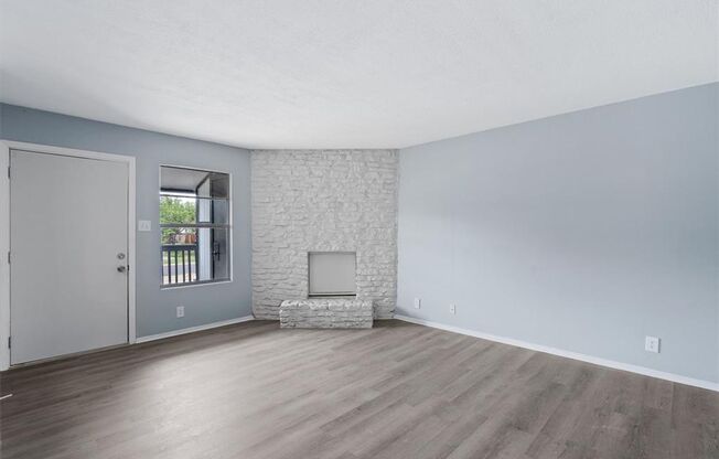 302 Hedgewood Drive