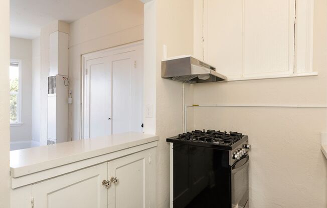 1 bed, 1 bath, 581 sqft, $1,895, Unit 303