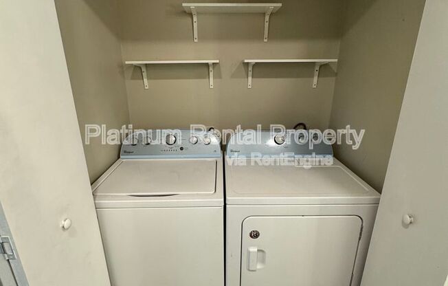 4 beds, 3 baths, 1,560 sqft, $2,300