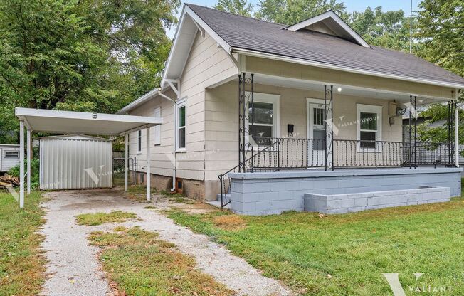 Cozy Bungalow-Style, Two-bedroom, One-Bathroom Rental Home in Grant Beach