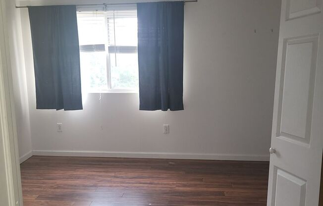 2 beds, 1 bath, $1,450