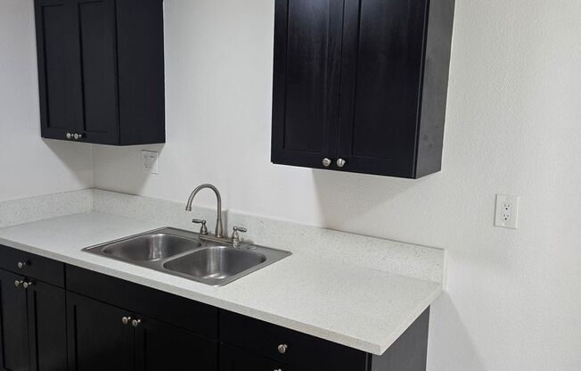 1 bed, 1 bath, 500 sqft, $1,825, Unit 71-29