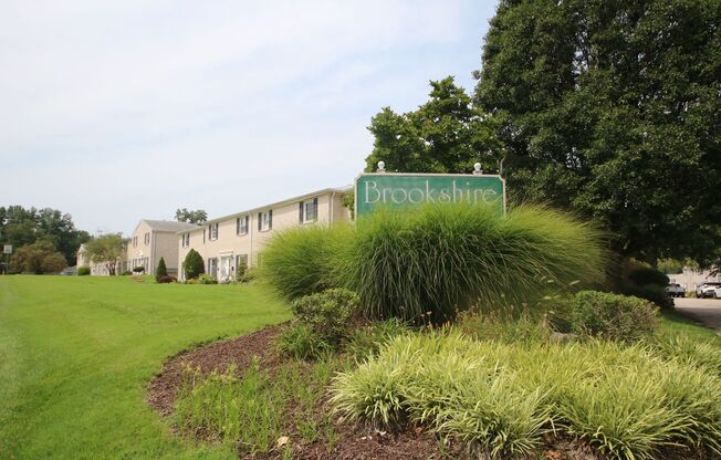 2 Bed/1.5 Bath House Available for Rent