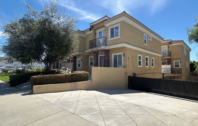 706 - 708 W. Duarte Rd.