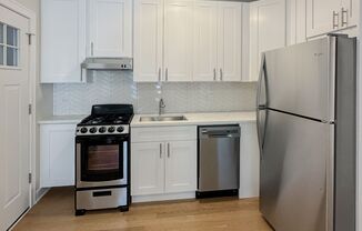 638 West Arlington Pl.