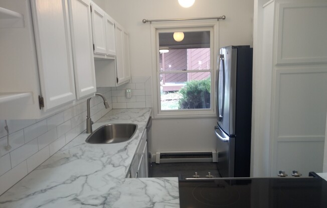 Beautifully Updated Cattail Cove West - 3BR/2BA Townhouse Available August 8!