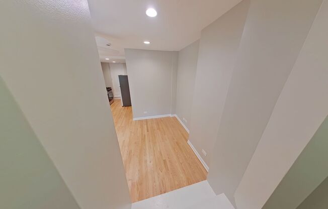900 Gunnison