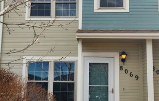 Fantastic 2-Bedroom Townhome in Briargate! Union and Lexington.