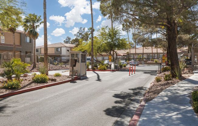 3 beds, 2 baths, $1,495, Unit # 2113