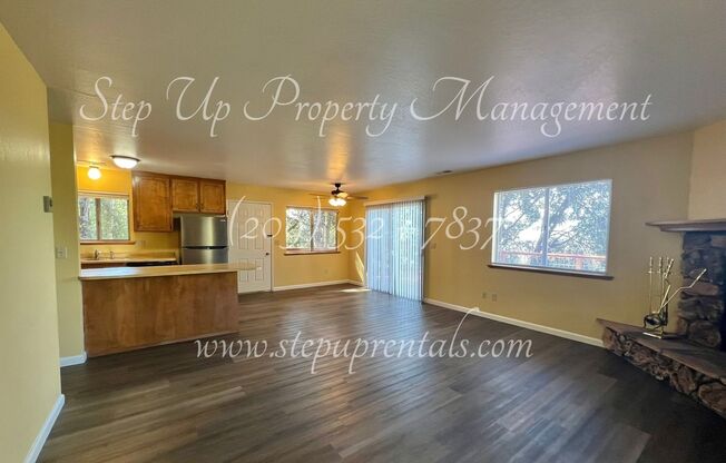 Charming 3-Bedroom Retreat with Modern Updates and Scenic Views in Ponderosa Hills