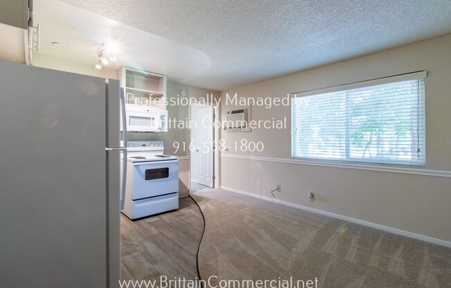 Charming Upstairs 1bd with Dishwasher & Built-In Microwave! Flexible lease terms!