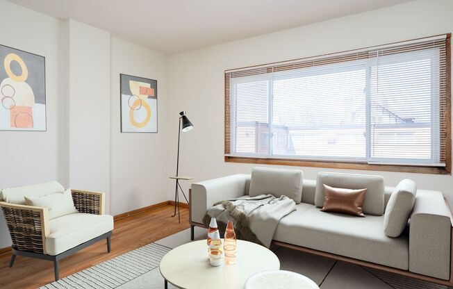1 bed, 1 bath, 550 sqft, $950, Unit 1917-13
