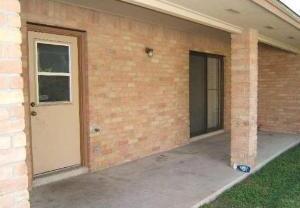 2 beds, 2 baths, $825, Unit # 102