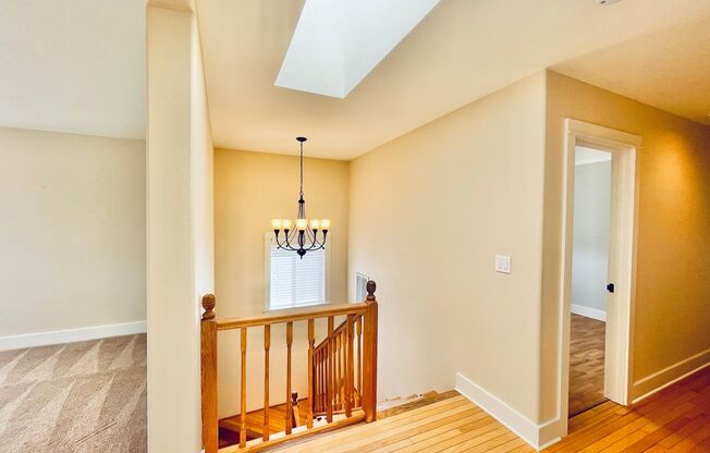5 beds, 3.5 baths, $3,900