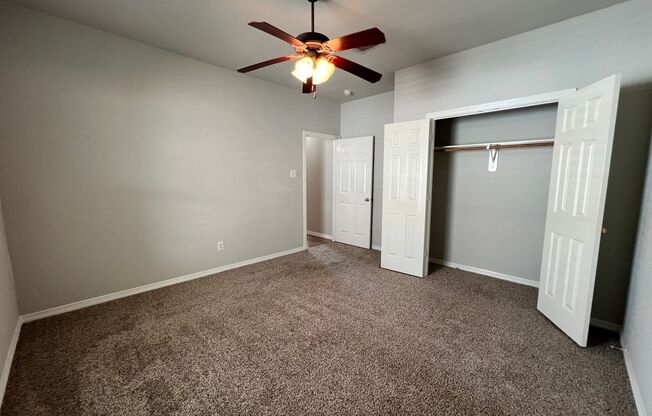 2 beds, 2 baths, $1,600