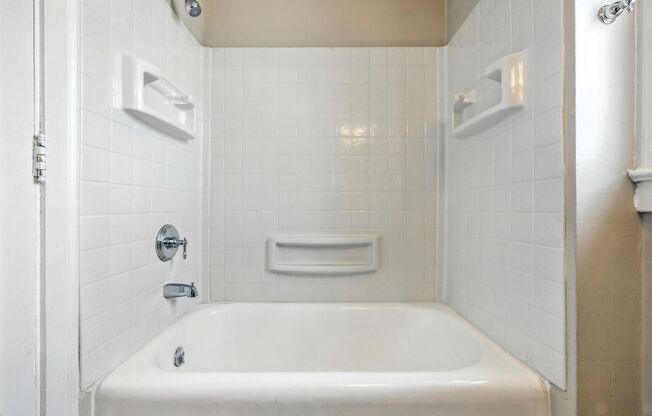 1 bed, 2 baths, 962 sqft, $1,159, Unit 405