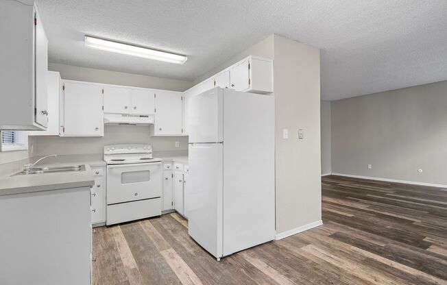 2 beds, 1 bath, 685 sqft, $1,195, Unit 8023