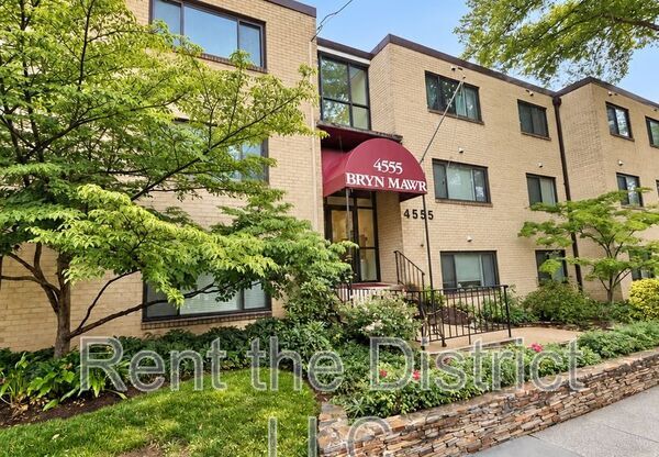 4555 MACARTHUR BLVD NW