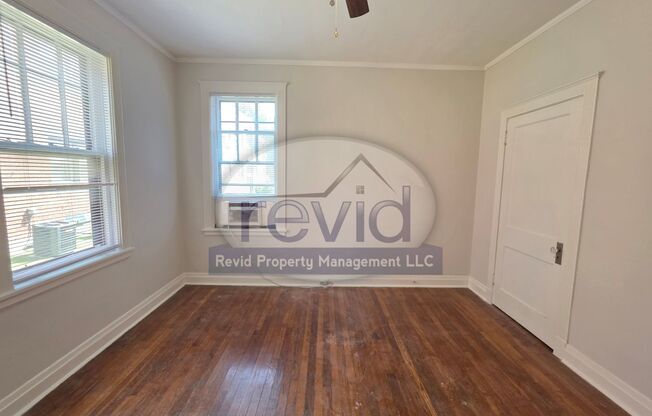 2 beds, 1 bath, 950 sqft, $995, Unit 306-3