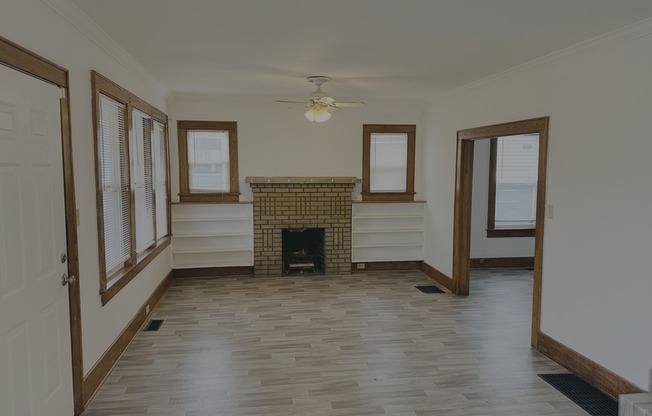 2812 LINDEN AVE