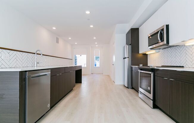 2 beds, 1 bath, 1,400 sqft, $1,745, Unit 1232 - A